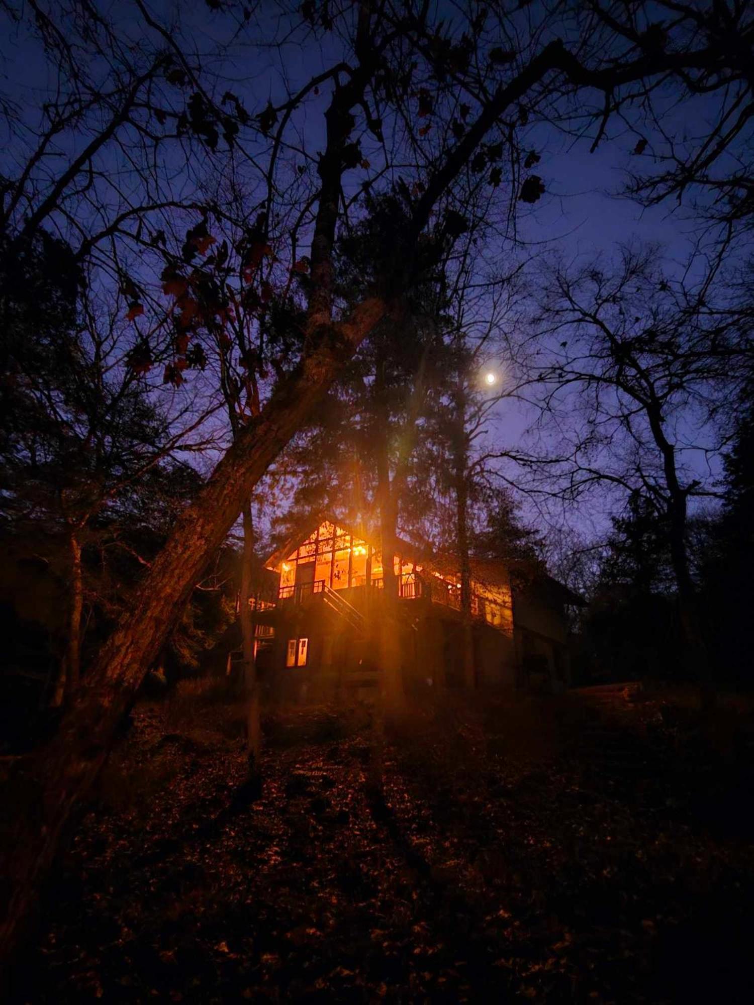 7 Min To Downtown Eureka-nature Retreat-fire Pit